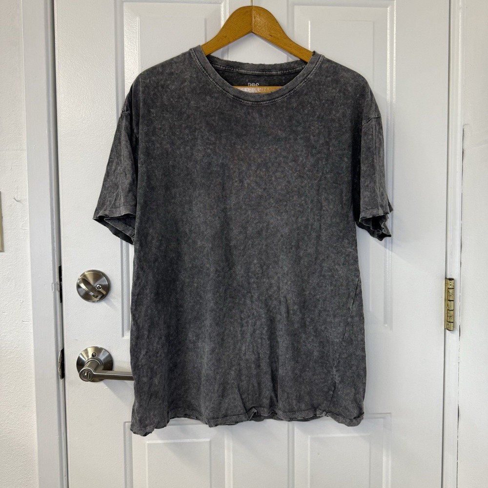 Urban Outfitters Mens Medium Destructed Gray Acid Wash‎ Short Sleeve  Crew Neck